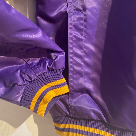 LA LAKERS Basketball Jacket & Crop Tank Top (2 items) - Picture 11 of 12